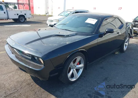 2010 Dodge Challenger Srt8 z USA, uszkodzony, nr VIN 2B3CJ7DW3AH261624